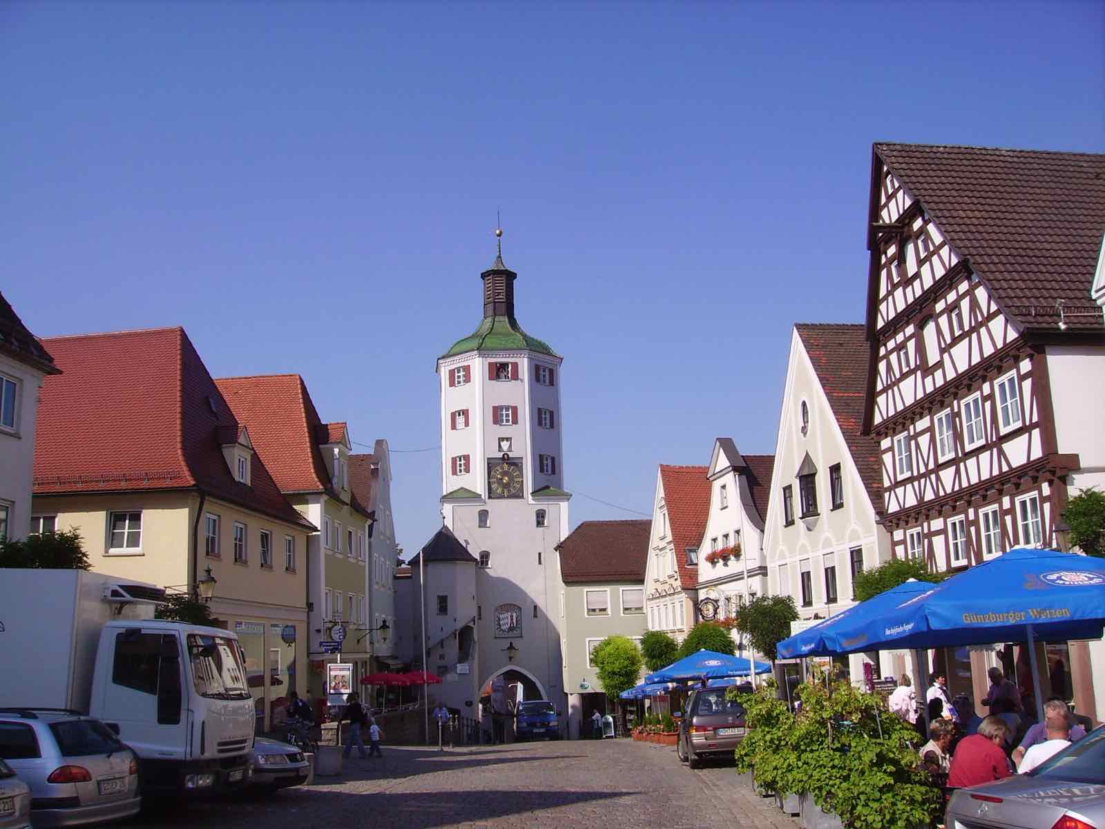 Innenstadt von Günzburg mit dem Unteren Tor