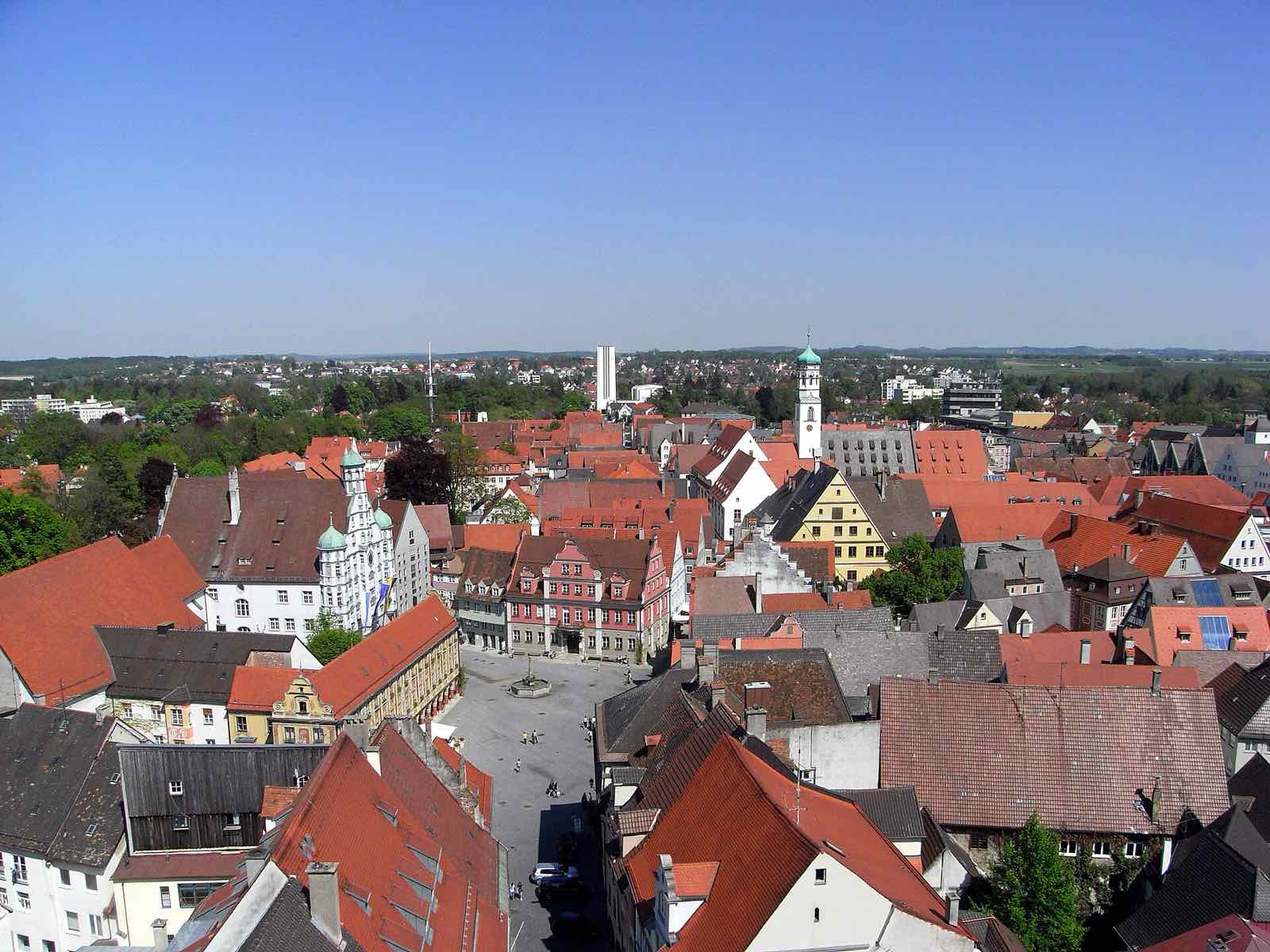 Blick vom Turm von St. Martin über den Osten der Memminger Altstadt
